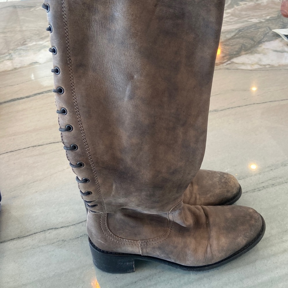 Donald pliner boots